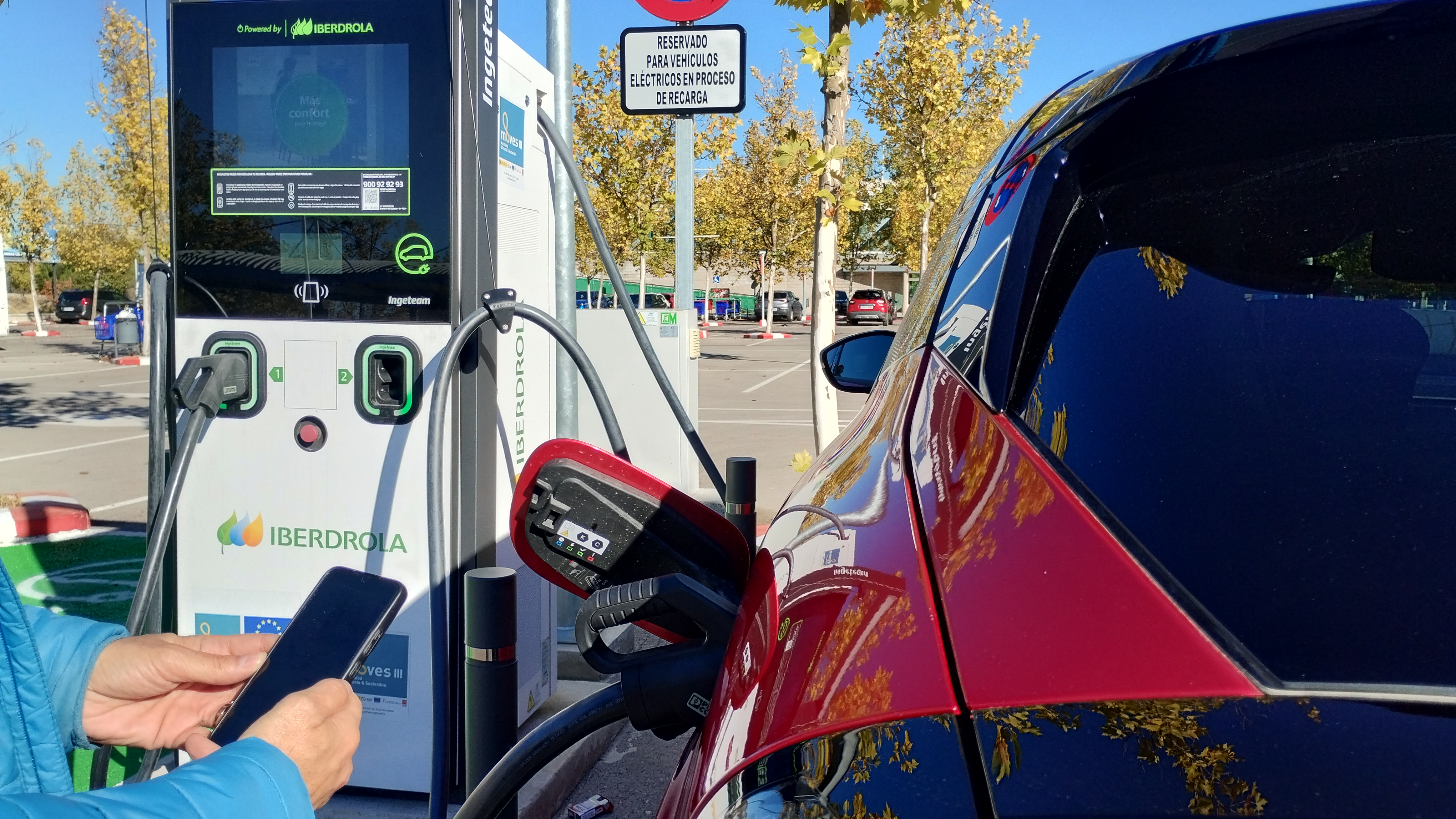 Imagen Movilidad Iberdrola: la app para recargar coches eléctricos fácil y rápido