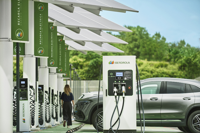 Imagen Flotas de vehículos eléctricos, ahorro y sostenibilidad a gran escala