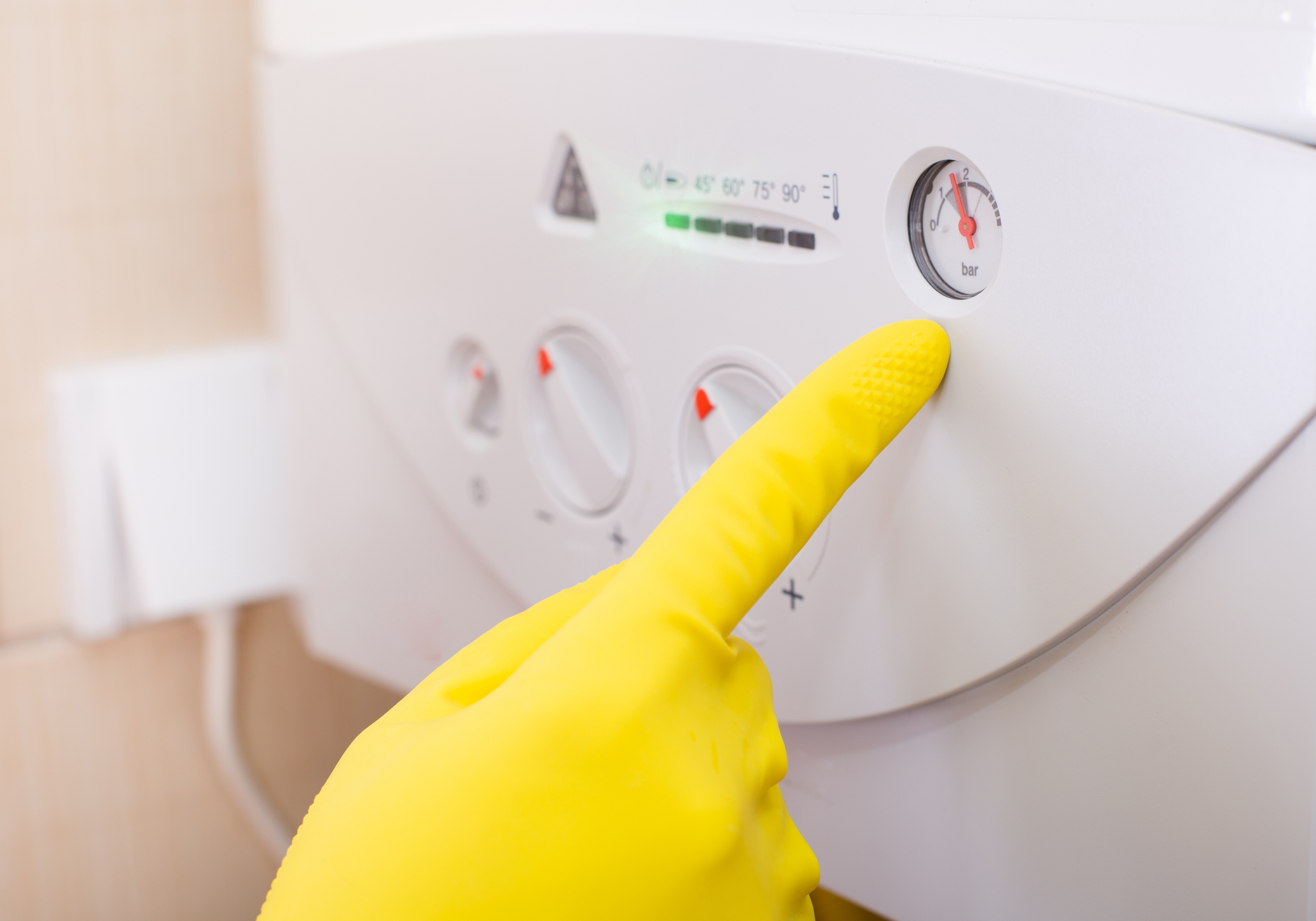 Image Qué presión tiene que tener la caldera y cómo saber si es la correcta