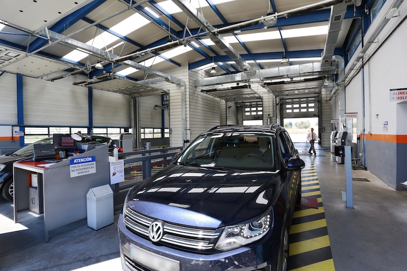 Imagen ITV coche eléctrico: cuándo y dónde tengo que pasarla
