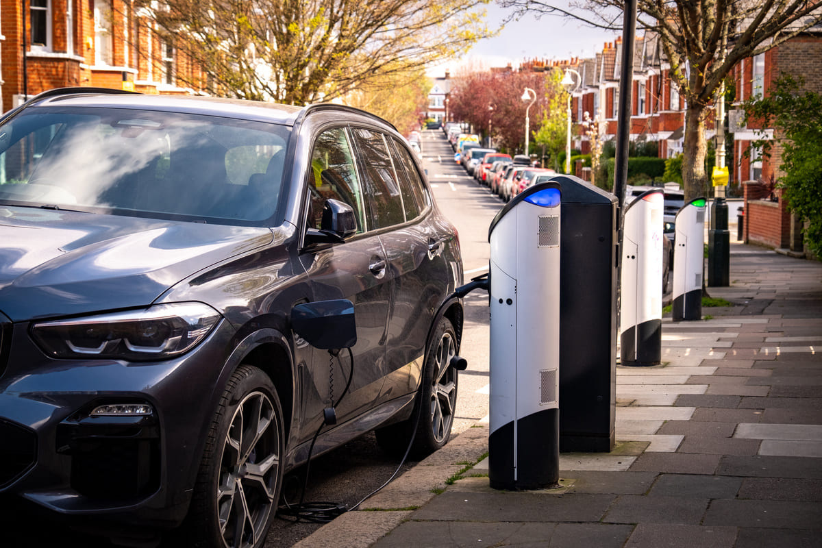 Cómo pagar en cualquier cargador de coche eléctrico