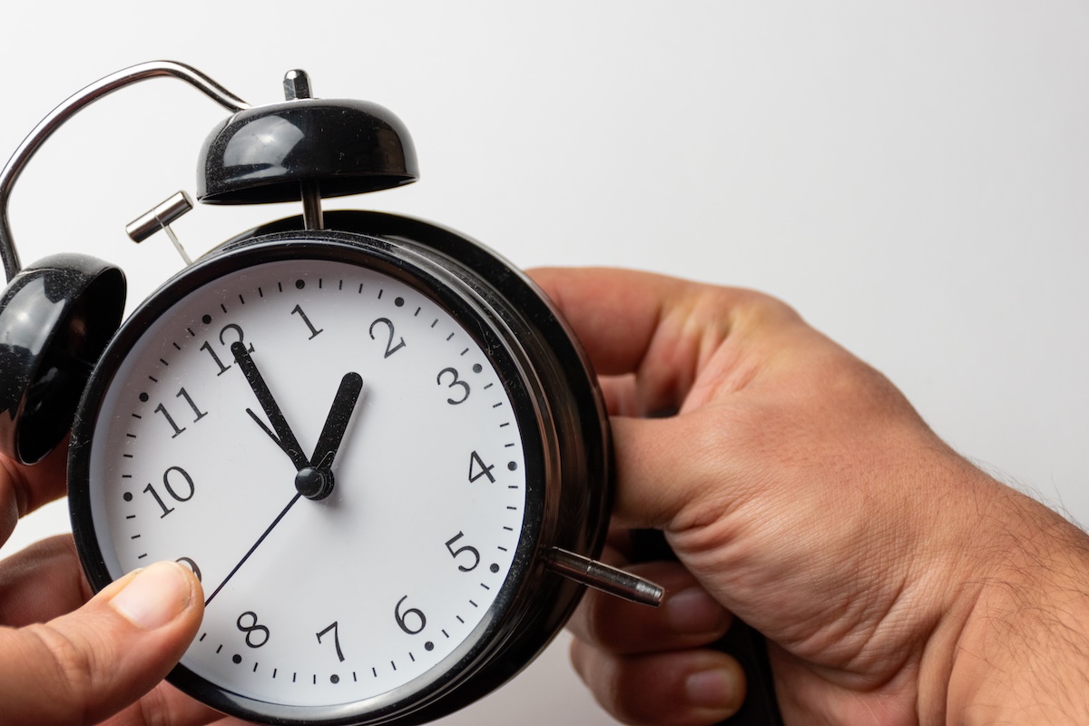 Por qué se hace el cambio de hora