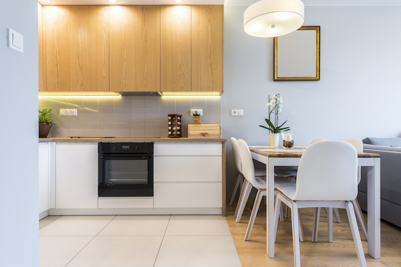 ¿BALDOSAS CERÁMICAS O LAMINADOS DE MADERA? ¿BALDOSAS CERÁMICAS O LAMINADOS DE MADERA?