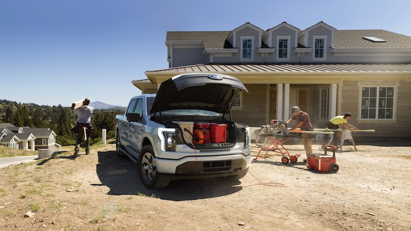 FORD F-150 LIGHTNING