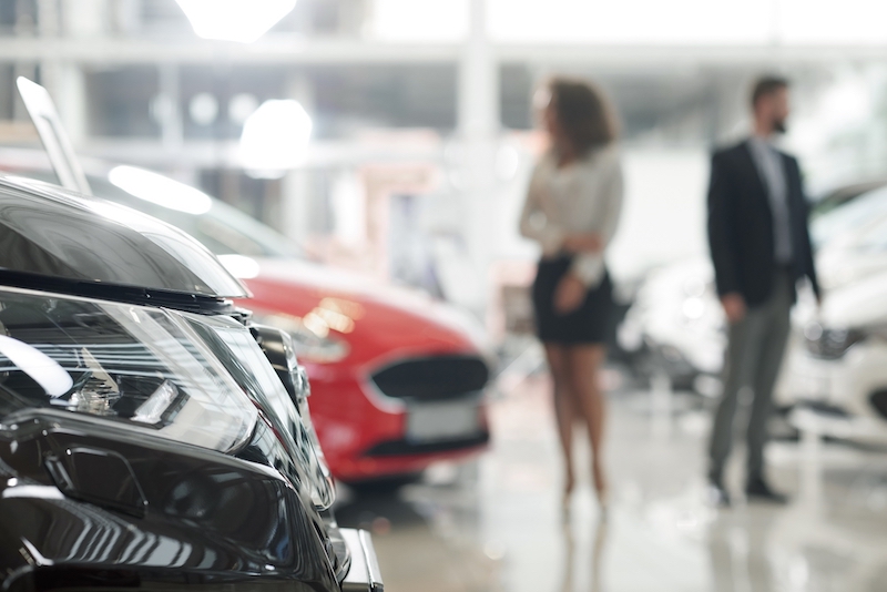 Imagen Deducción IRPF por coche eléctrico: cómo ahorrar en tu declaración de la renta 2025