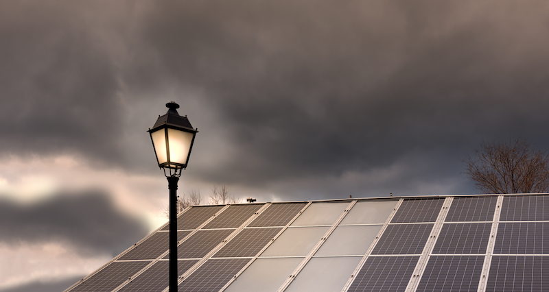 EFECTO DE LA SOMBRA EN INSTALACIONES SOLARES EFECTO DE LA SOMBRA EN INSTALACIONES SOLARES